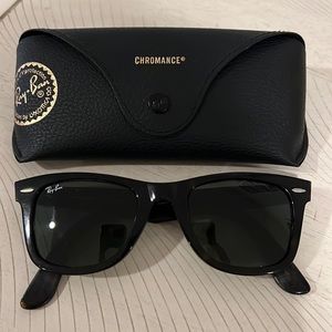 Ray-Ban wayfarer sunglasses